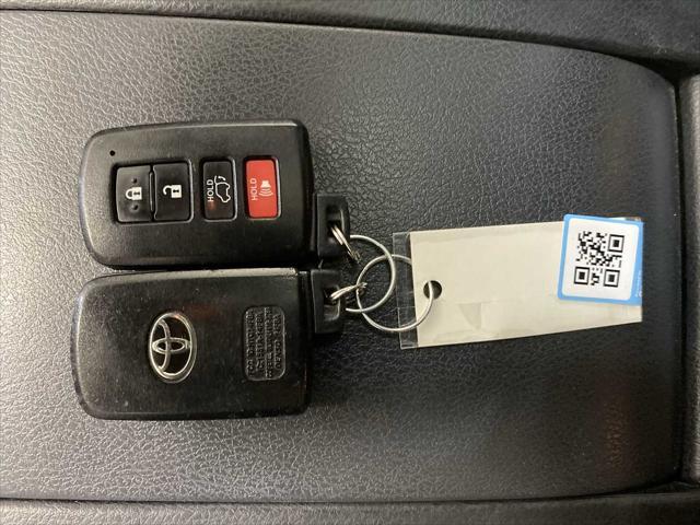 used 2017 Toyota Highlander car, priced at $22,980