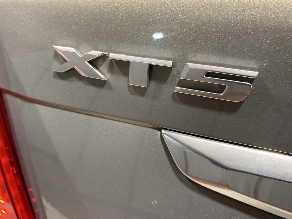used 2018 Cadillac XT5 car, priced at $12,980
