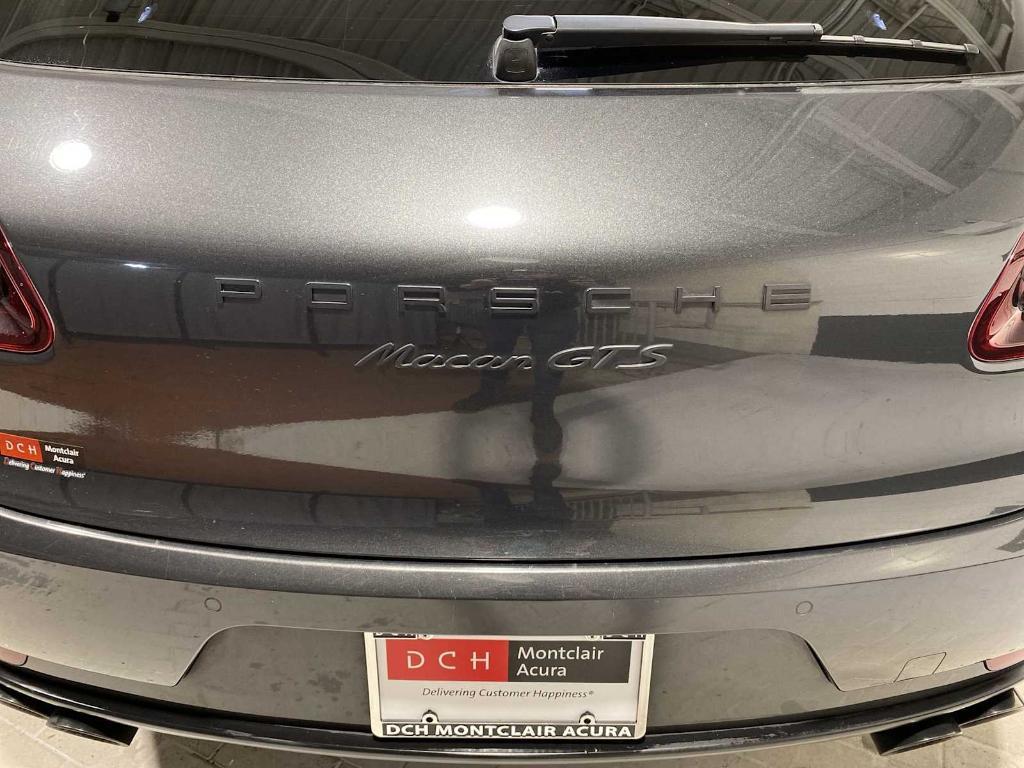used 2018 Porsche Macan car, priced at $30,980