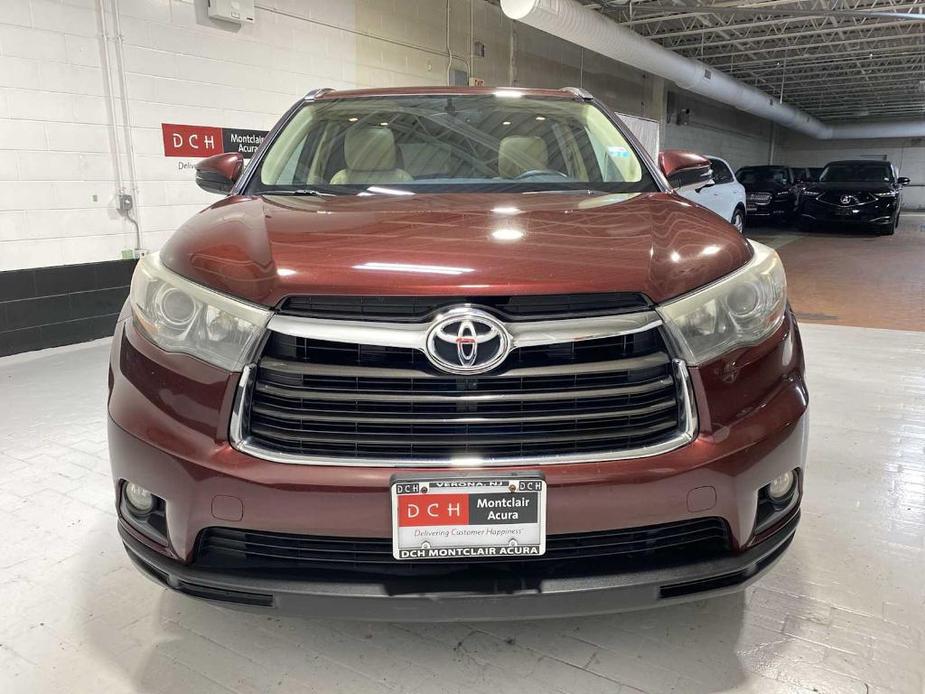 used 2015 Toyota Highlander car, priced at $11,980