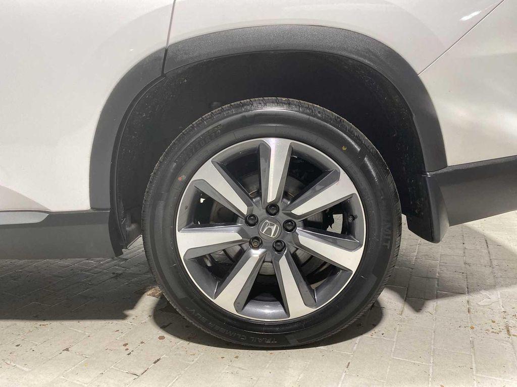 used 2023 Honda Pilot car, priced at $37,980