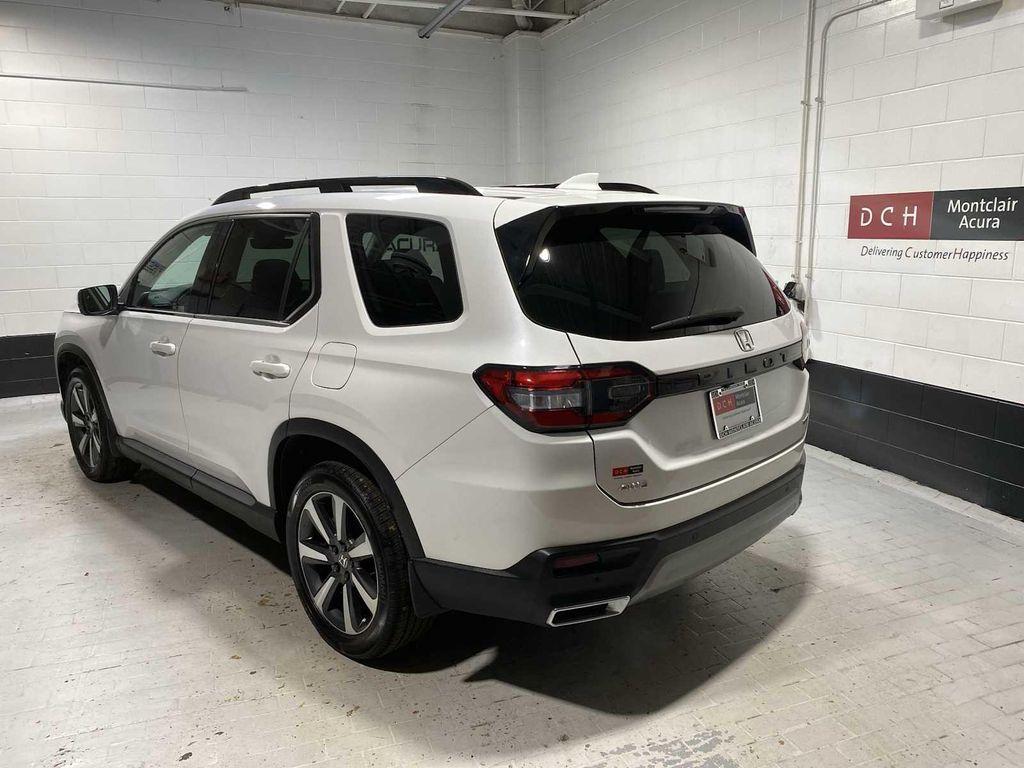 used 2023 Honda Pilot car, priced at $37,980