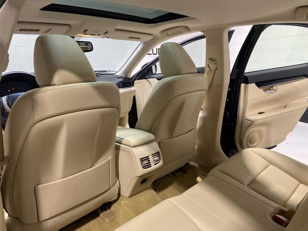 used 2014 Lexus ES 350 car, priced at $18,580
