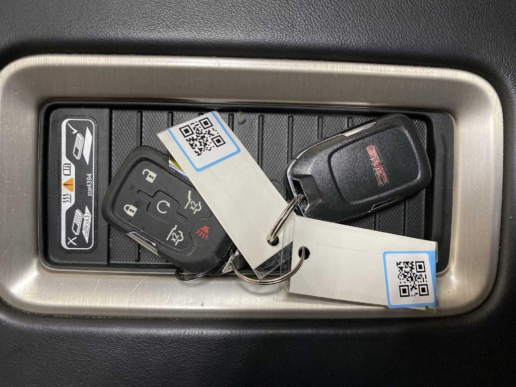 used 2020 GMC Yukon XL car, priced at $36,490