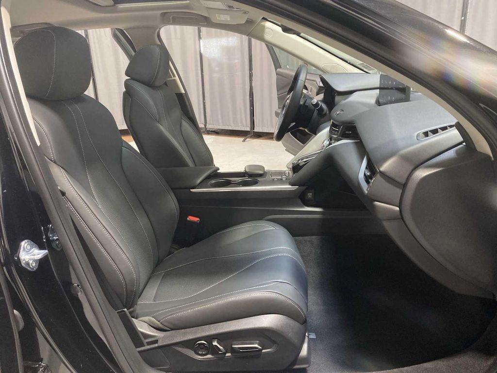 used 2025 Acura TLX car, priced at $37,880