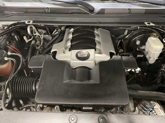 used 2018 Cadillac Escalade ESV car, priced at $29,980