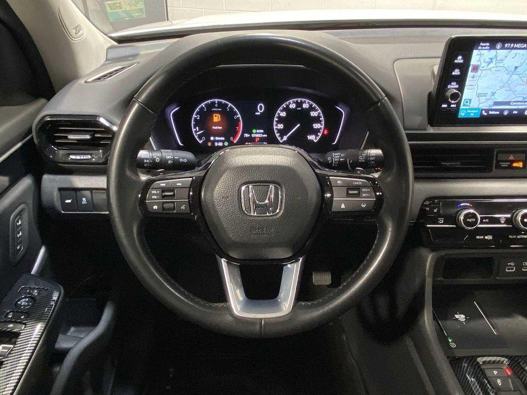 used 2025 Honda Pilot car, priced at $32,380