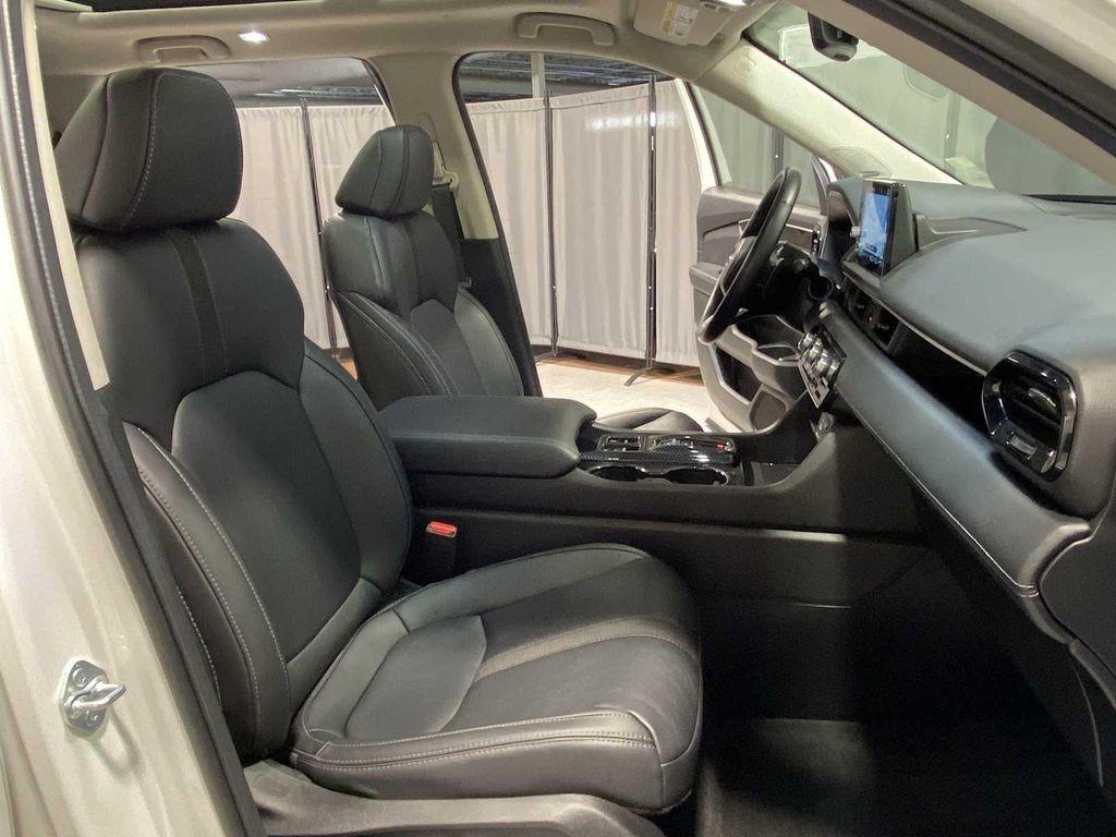 used 2025 Honda Pilot car, priced at $32,380