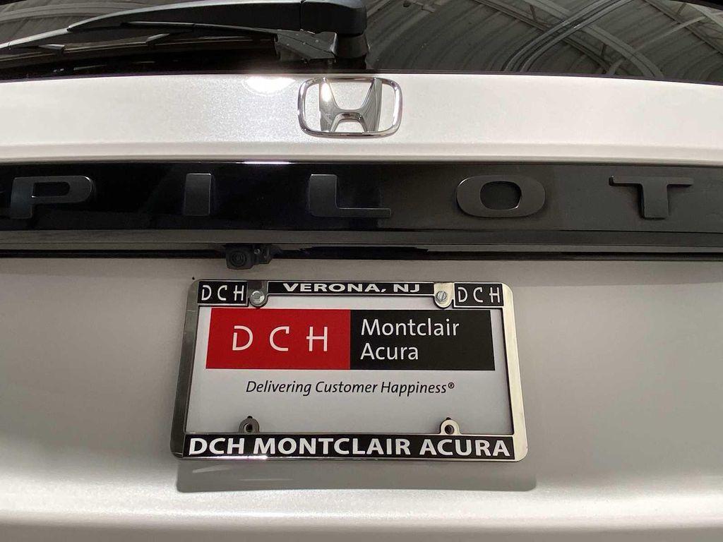 used 2025 Honda Pilot car, priced at $32,380