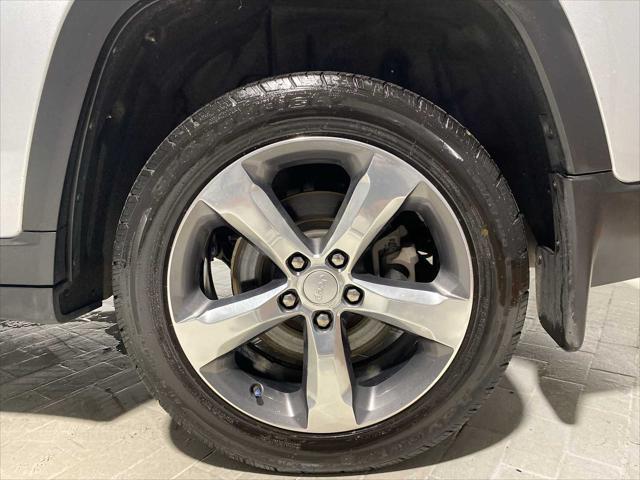 used 2022 Jeep Grand Cherokee L car, priced at $29,580