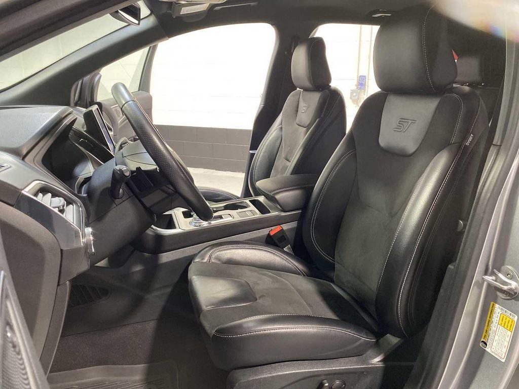 used 2022 Ford Edge car, priced at $23,980