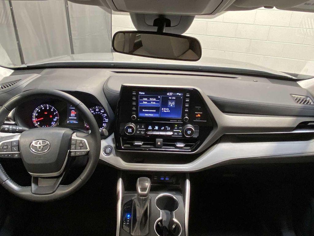 used 2022 Toyota Highlander car, priced at $29,780