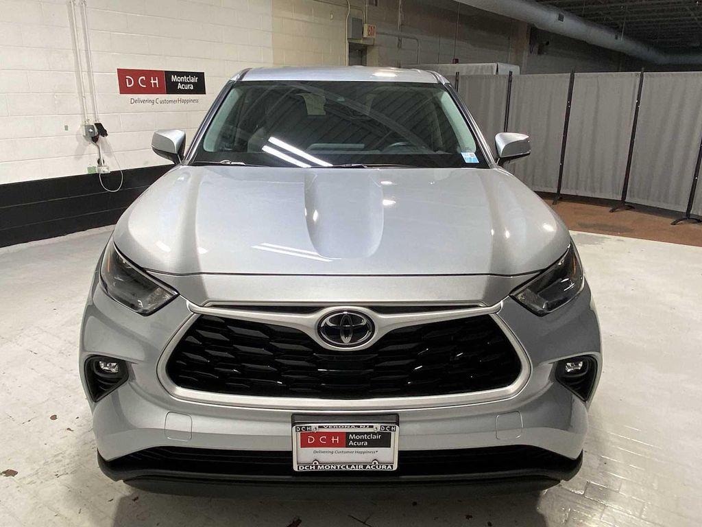 used 2022 Toyota Highlander car, priced at $29,780