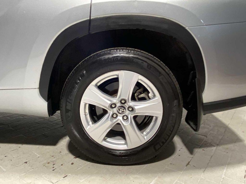 used 2022 Toyota Highlander car, priced at $29,780