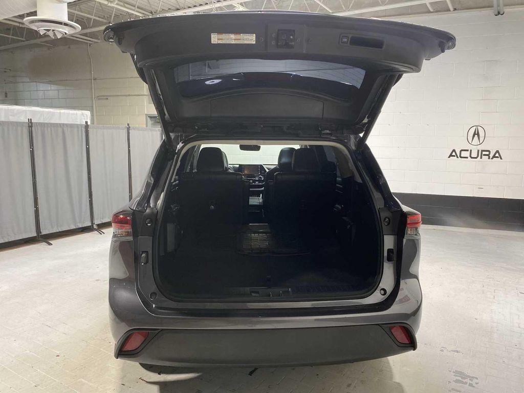 used 2021 Toyota Highlander car, priced at $28,980