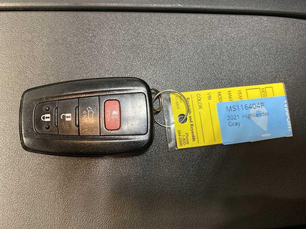 used 2021 Toyota Highlander car, priced at $28,980