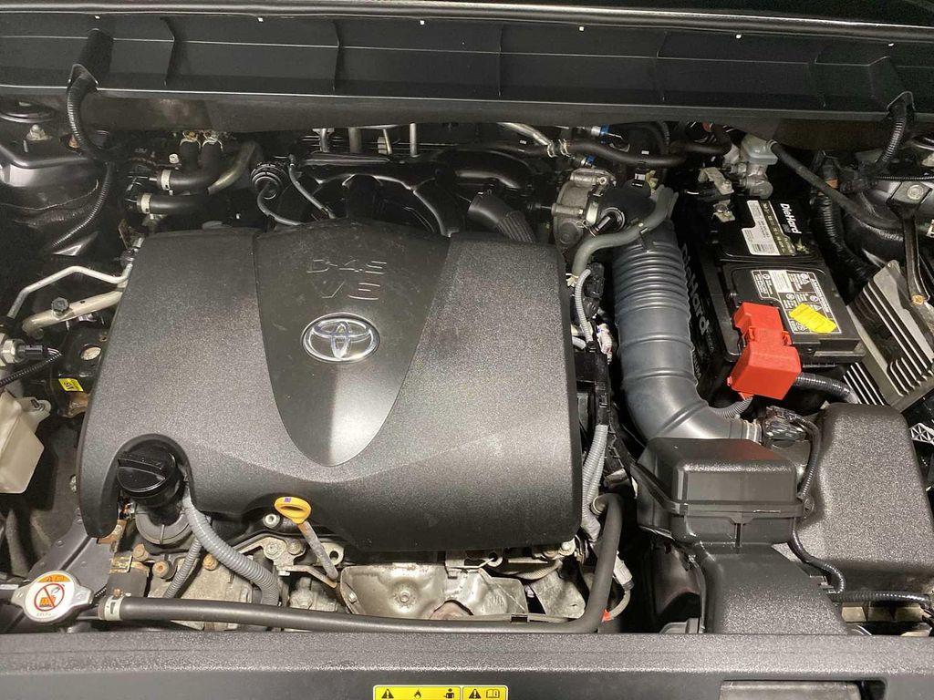 used 2021 Toyota Highlander car, priced at $28,980