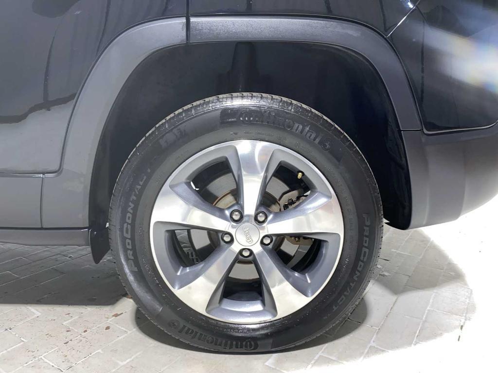 used 2019 Jeep Cherokee car, priced at $15,980