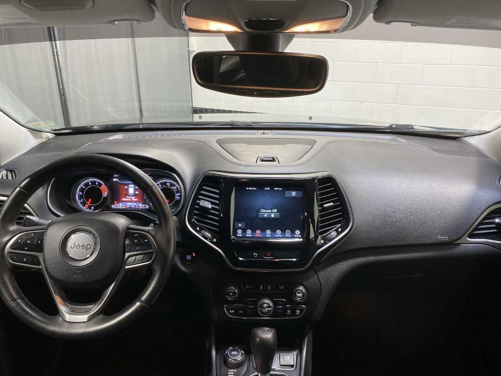 used 2019 Jeep Cherokee car, priced at $15,980