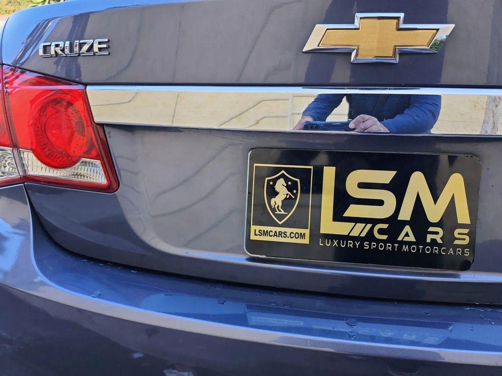 used 2014 Chevrolet Cruze car, priced at $5,999