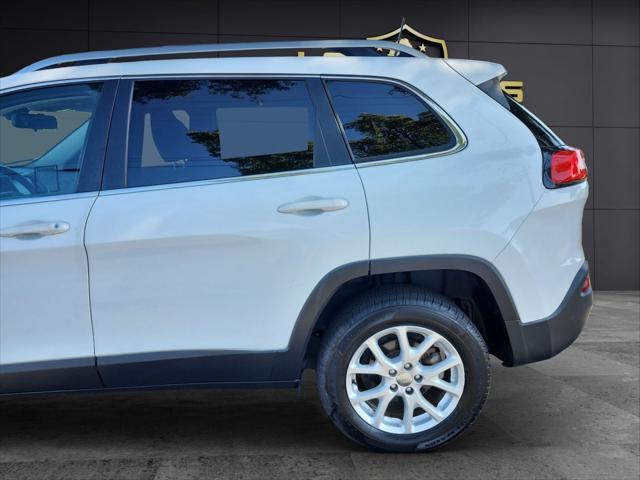 used 2017 Jeep Cherokee car, priced at $10,999