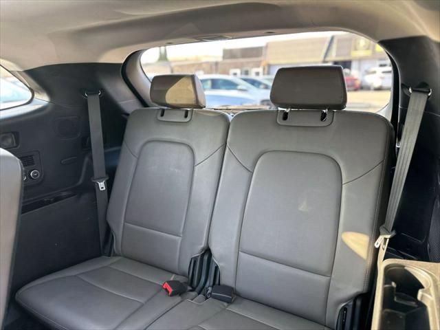 used 2019 Hyundai Santa Fe XL car, priced at $16,899