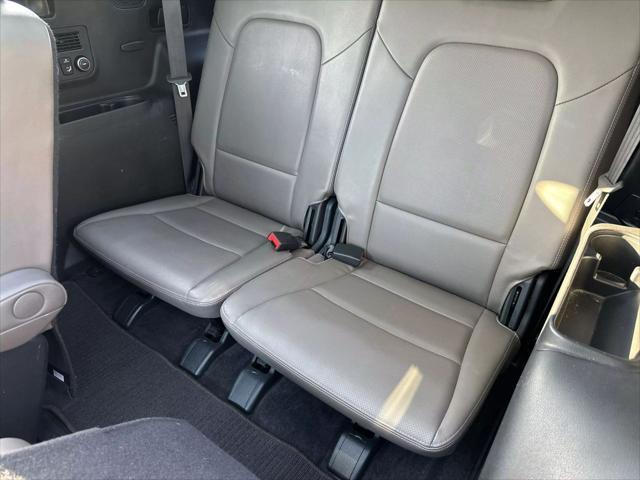 used 2019 Hyundai Santa Fe XL car, priced at $16,899