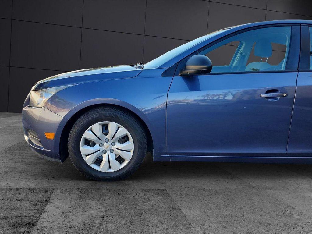 used 2014 Chevrolet Cruze car, priced at $5,999
