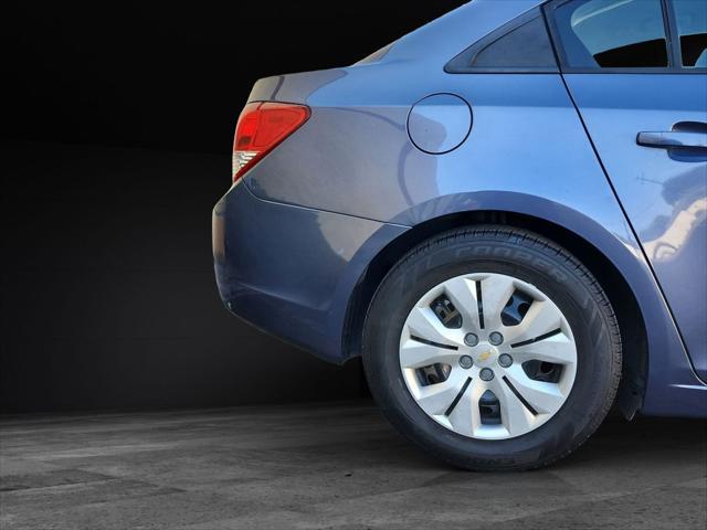 used 2014 Chevrolet Cruze car, priced at $5,999