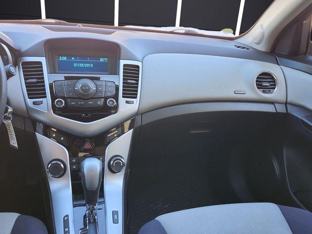 used 2014 Chevrolet Cruze car, priced at $5,999