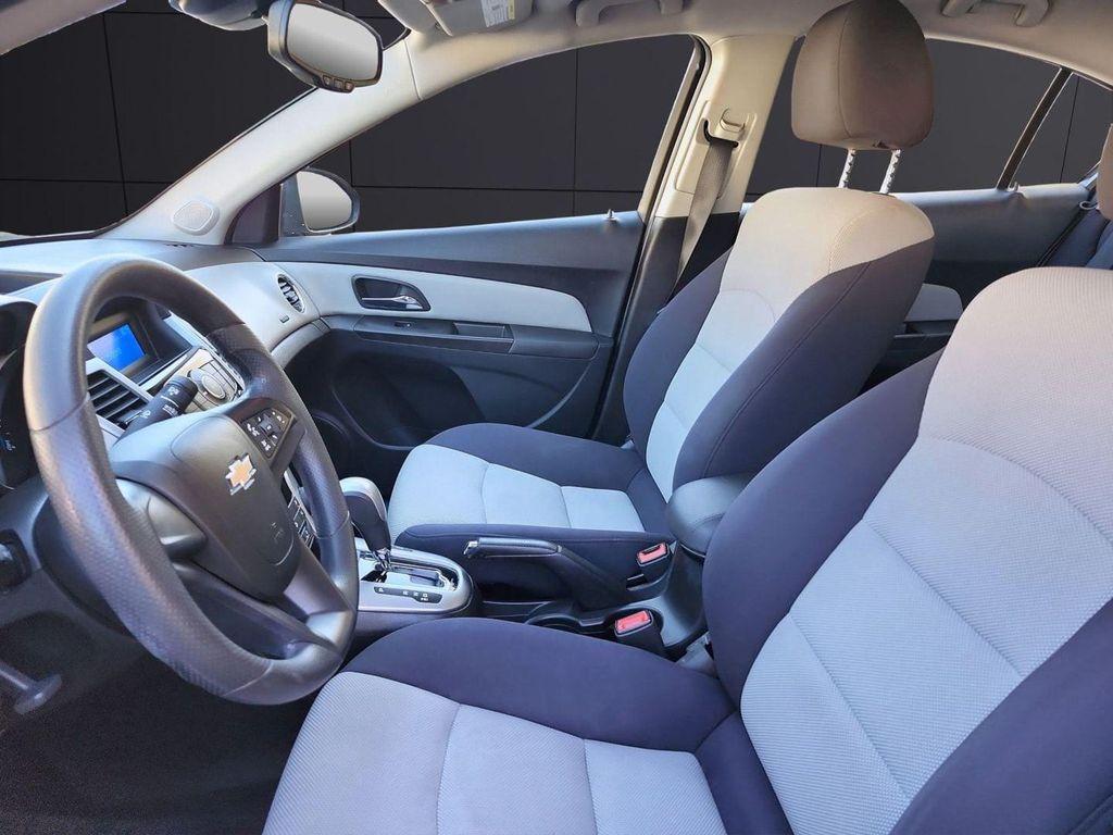 used 2014 Chevrolet Cruze car, priced at $5,999