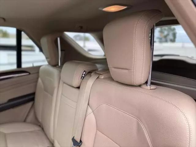 used 2014 Mercedes-Benz M-Class car, priced at $10,999