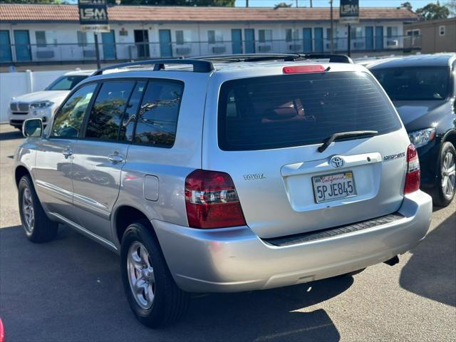 used 2005 Toyota Highlander car, priced at $5,999