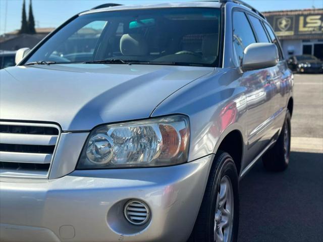 used 2005 Toyota Highlander car, priced at $5,999
