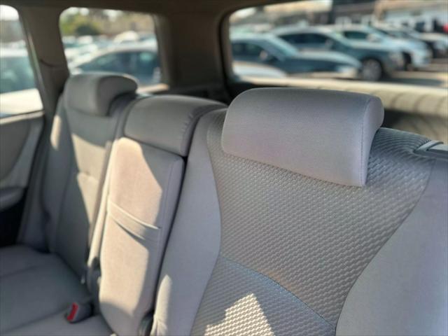 used 2005 Toyota Highlander car, priced at $5,999