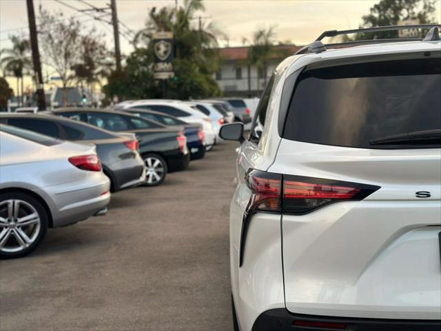 used 2022 Toyota Sienna car, priced at $40,999