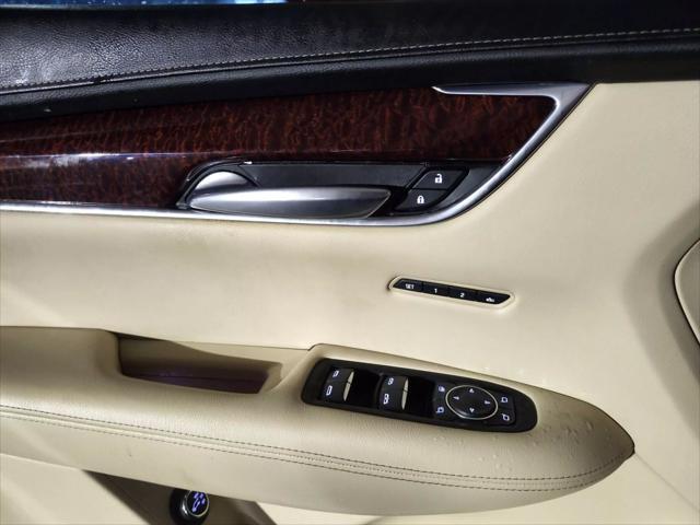 used 2017 Cadillac XT5 car