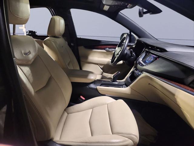 used 2017 Cadillac XT5 car
