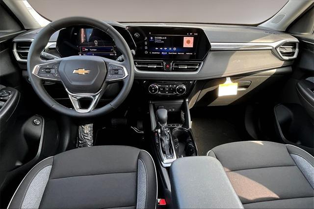 new 2025 Chevrolet TrailBlazer car, priced at $29,365