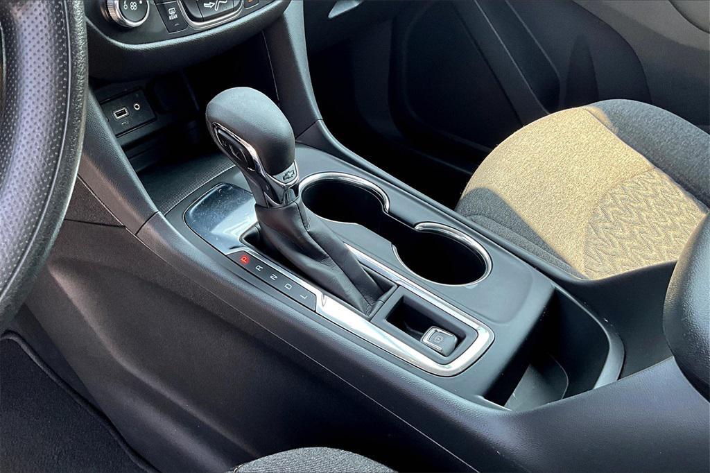 used 2022 Chevrolet Equinox car, priced at $18,797