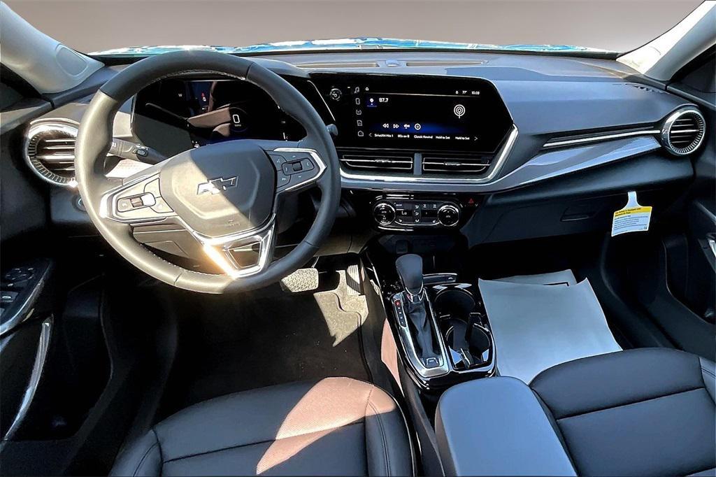 new 2025 Chevrolet Trax car, priced at $28,059