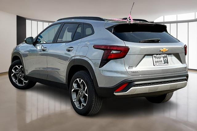 new 2025 Chevrolet Trax car, priced at $25,584