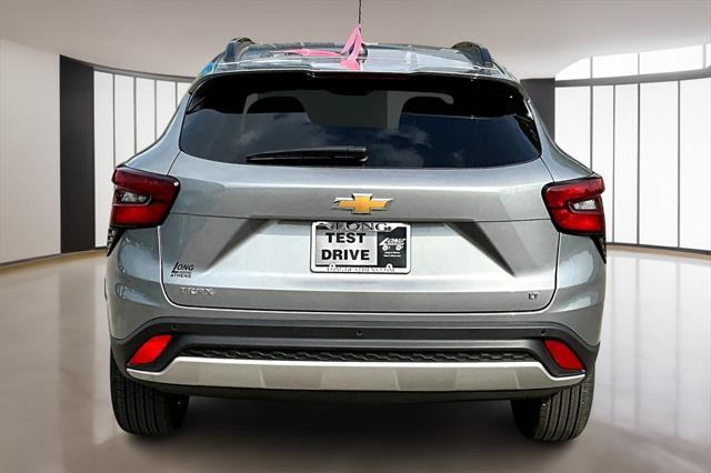 new 2025 Chevrolet Trax car, priced at $25,584