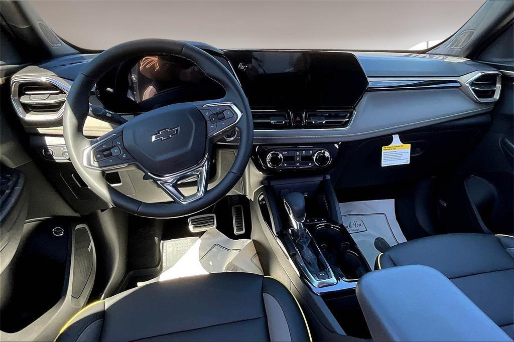 new 2025 Chevrolet TrailBlazer car, priced at $32,500