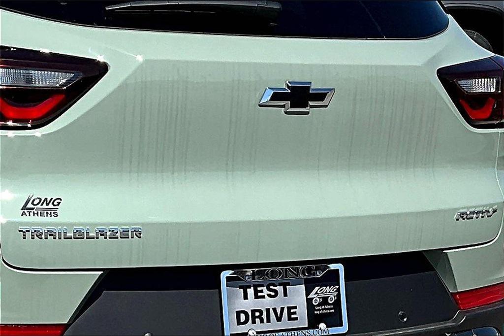 new 2025 Chevrolet TrailBlazer car, priced at $32,500
