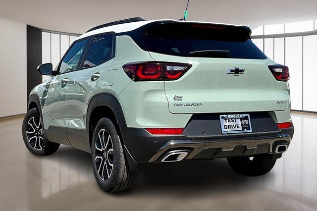 new 2025 Chevrolet TrailBlazer car, priced at $32,500