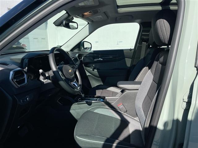 used 2025 Chevrolet TrailBlazer car, priced at $25,799