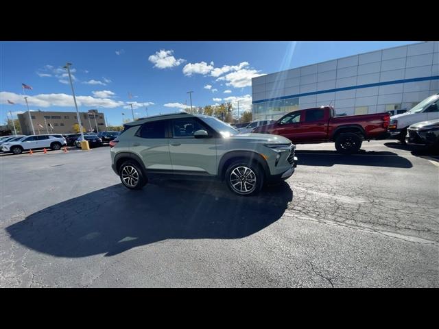 used 2025 Chevrolet TrailBlazer car, priced at $25,799