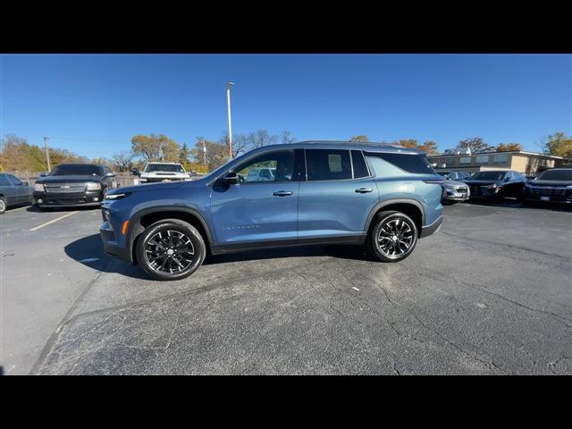 used 2025 Chevrolet Traverse car, priced at $39,699