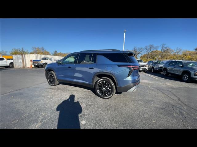 used 2025 Chevrolet Traverse car, priced at $39,699